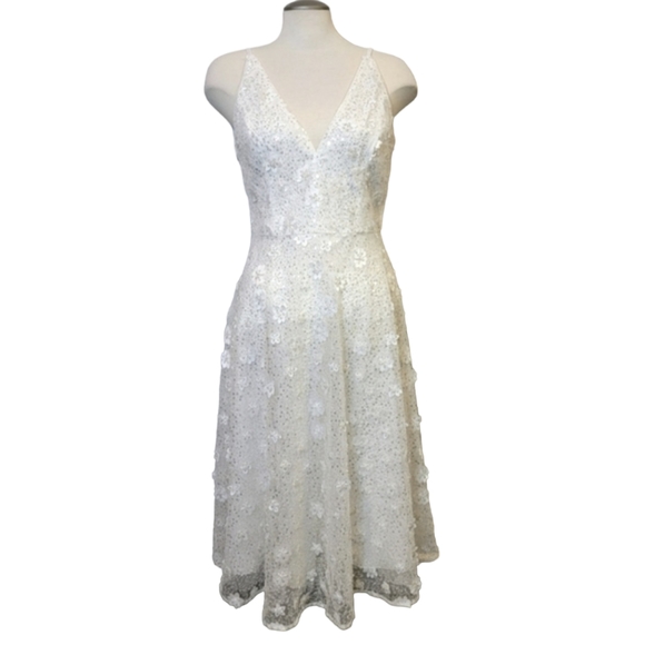 Dress The Population | Elisa Sleeveless Plunge Neckline Fit and Flare Bridal - Picture 2 of 15